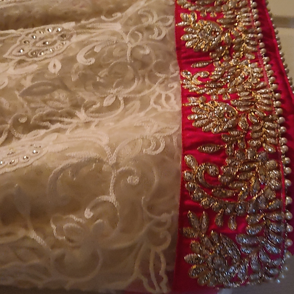 Designer embroidered lace and Pearl Hot pink & white kundan saree XS/S w/ blouse - Picture 12 of 12